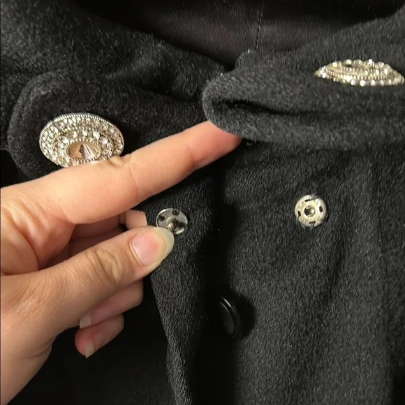 Heavy Black Women’s Luxurious Coat Classic Winter Outerwear - Picture 7 of 12